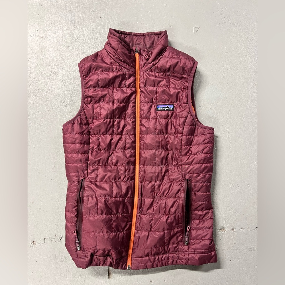 Northface women’s Burgundy Puffer Vest